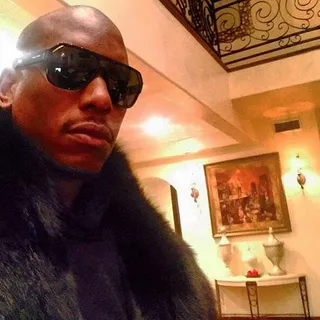 Tyrese Gibson&nbsp;@tyrese - The Fast and Furious star loves stuntin' on the 'gram for the ladies. Check him out sporting shades and fur.(Photo: Tyrese Gibson via Instagram)