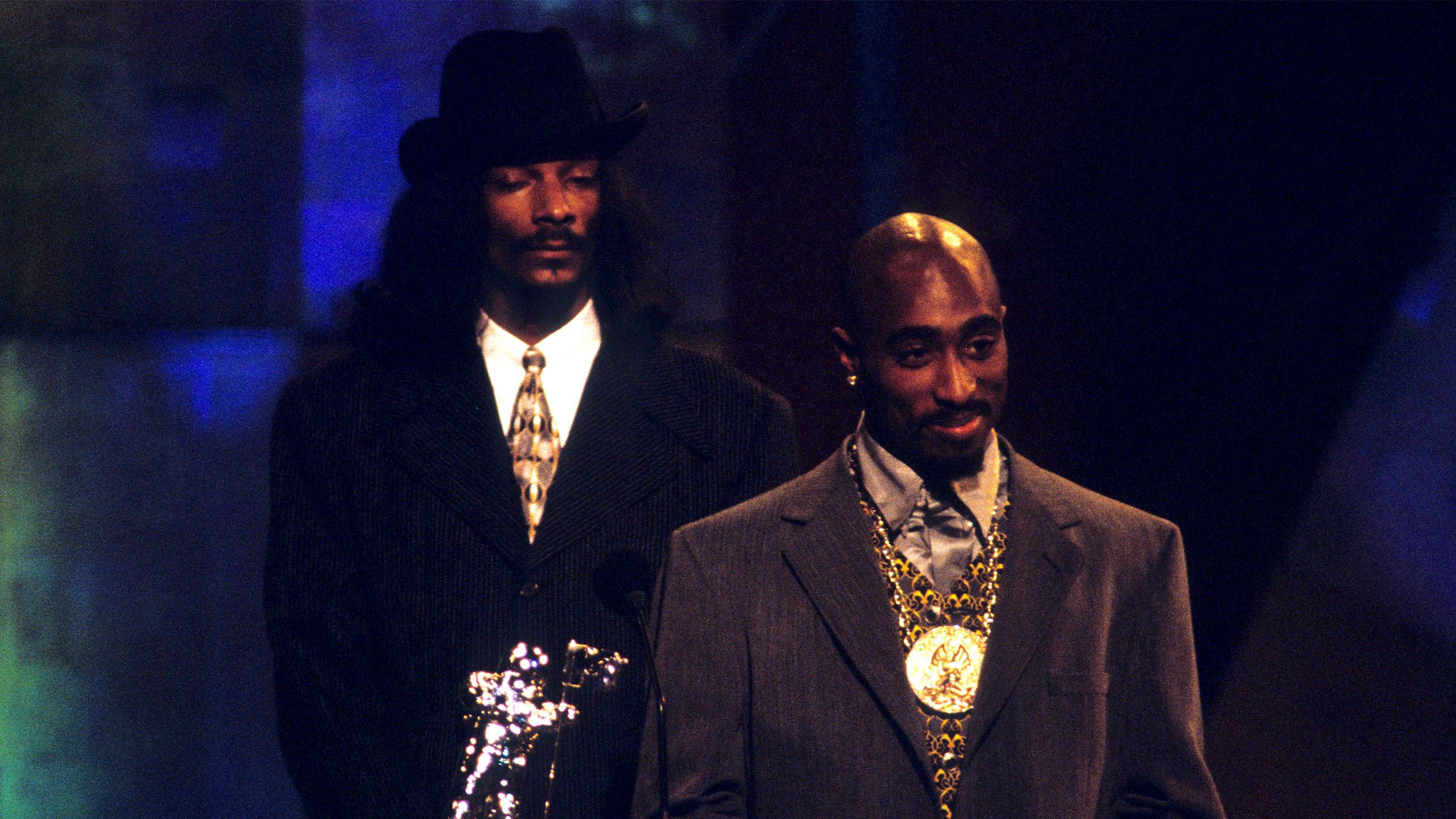 Death Row Records Pendants Could Fetch $1 Million at Auction - Vimarsana News