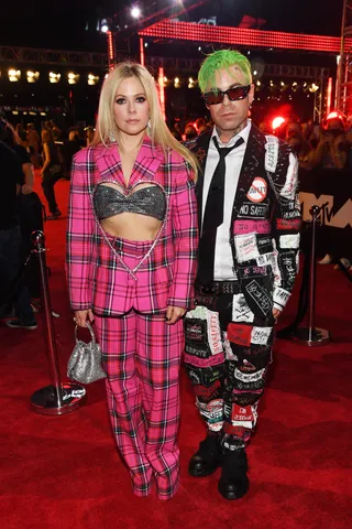 Avril Lavigne and Mod Sun - &nbsp;(Photo by Kevin Mazur/MTV VMAs 2021/Getty Images for MTV/ ViacomCBS)