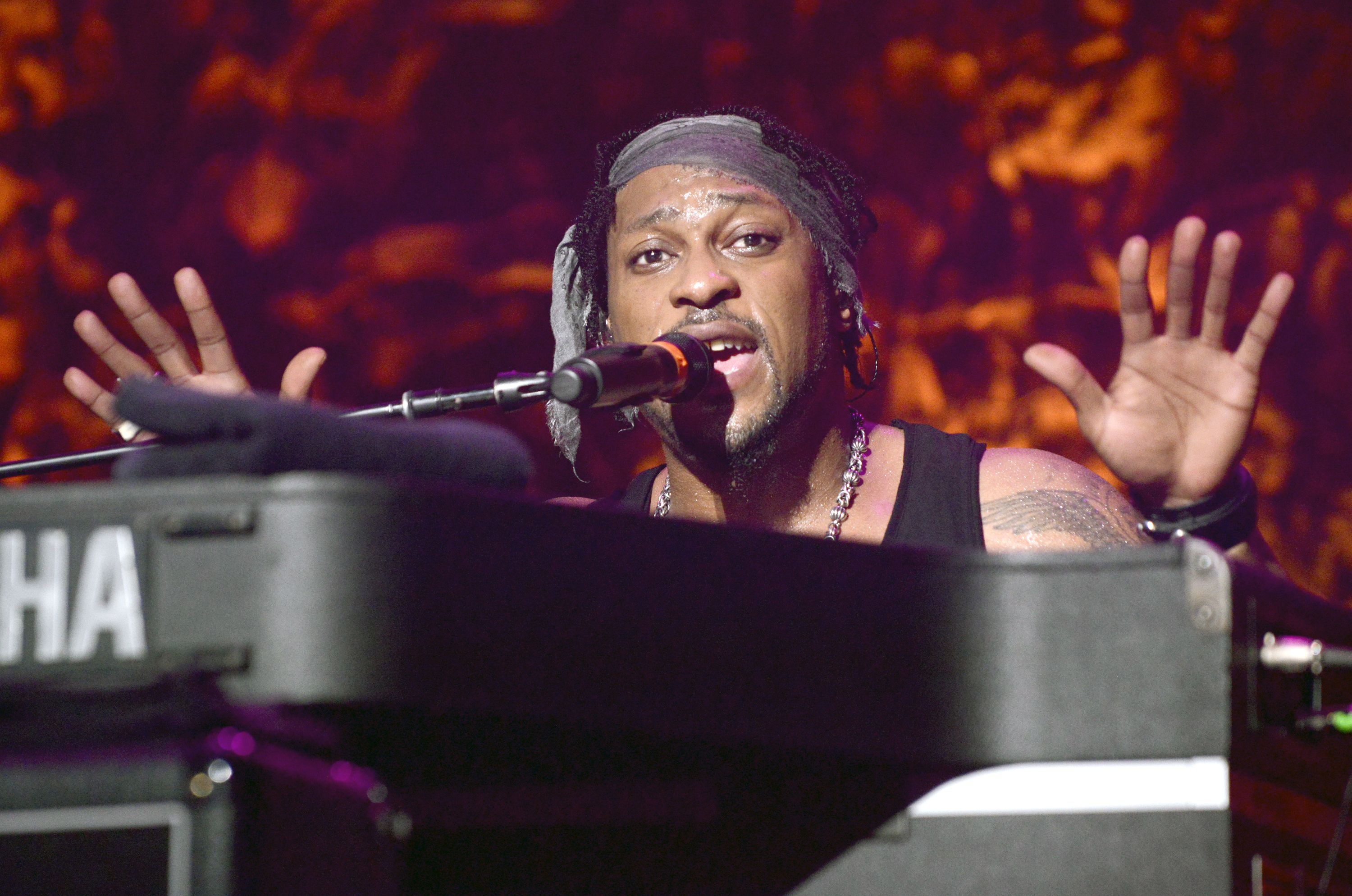 He Was Diligent on - Image 6 from 10 Reasons D'Angelo Is the Black ...