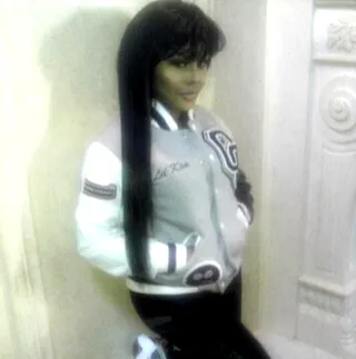 Get Money - "Young b***h from the streets guaranteed to stay down Used to bring work outta town on GreyhoundNow I'm Billboard now, n****s pressed to hit it Play me like a chicken thinkin' I'm pressed to get it"(Photo: Lil Kim via Instagram)