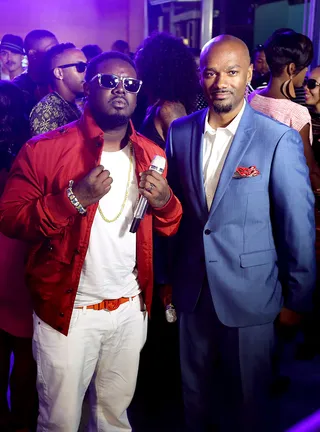 Keeping It Cool - T-Pain and Big Tigger keep cool during a three-minute commercial break.&nbsp;(Photo: Mark Davis/BET/Getty Images for BET)