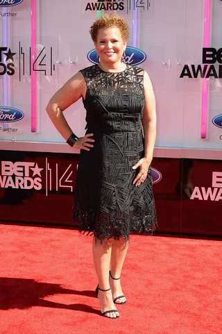 Debra Lee - The lady of the night, BET's chairman Debra Lee looked elegant in a lacey black cocktail dress.(Photo: Earl Gibson III/Getty Images for BET)