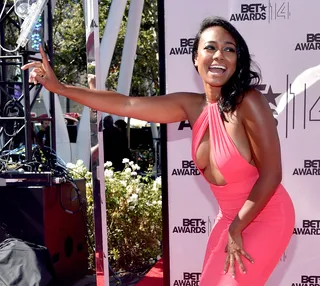 Tatyana Ali  - The Second Generation Wayans actress goes for old Hollywood glam with side-swept tresses, rosy cheeks and a glossy lip.  (Photo: Alberto Rodriguez/BET/Getty Images for BET)