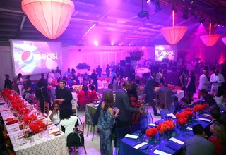 Pink Nights - The family-style setup allowed guests to mingle freely between tables or hit the dance floor. (Photo: Mark Davis/BET/Getty Images for BET)