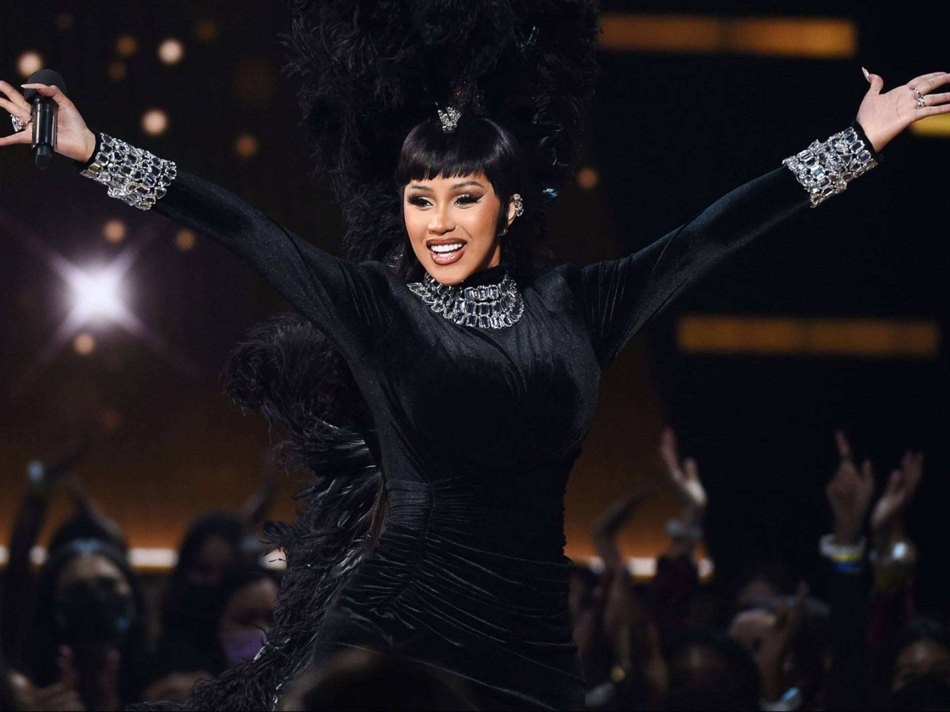 Cardi B was queen of the wardrobe change at the American Music Awards