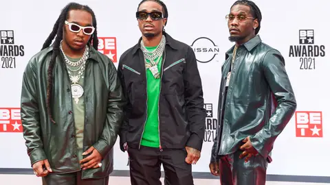LOS ANGELES, CALIFORNIA - JUNE 27: Recording Artists (L-R) Takeoff, Quavo and Offset of Migos attend the 2021 BET Awards at the Microsoft Theater on June 27, 2021 in Los Angeles, California. (Photo by Aaron J. Thornton/Getty Images)