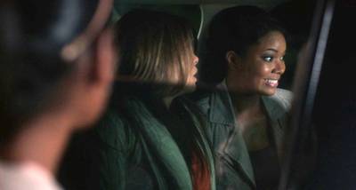 Um Hi! - After leaving David's house, Mary Jane and Kara roll up in front of Avery's home...to talk.(Photo: BET)