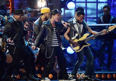 Oh Yeah, Yeah! - Bruno Mars performs at the BRIT Awards 2014 at 02 Arena in London. (Photo: Ian Gavan/Getty Images)