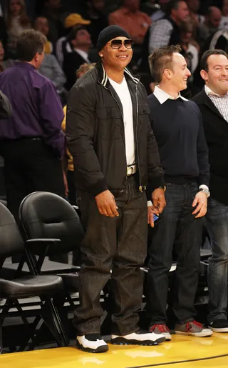 Courtside Cool - LL Cool J&nbsp;enjoys his court-side seats at the Lakers versus Houston Rockets game at Staples Center in downtown Los Angeles.&nbsp;(Photo: London Ent / Splash News)