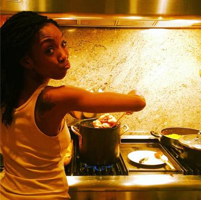 Brandy - What?s cooking, good looking? It certainly looks like the singer knows how to throw down in the kitchen.  (Photo: Courtesy Instagram via Brandy)