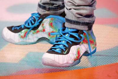 Nike Foamposite One Thermal Map - Nike Foamposite One Thermal Map Weatherman Asteroid Gradient Sport Royal   (Photo: Bennett Raglin/BET/Getty Images for BET)