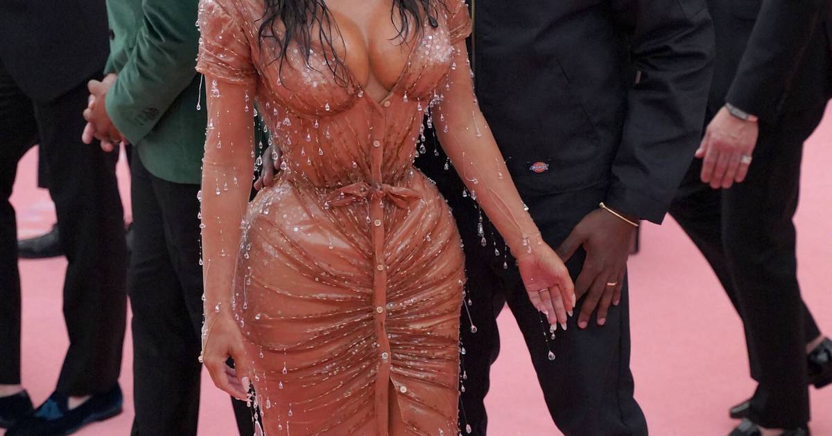 Men Respond To Kanye West Giving His Wife Kim Kardashian A Conservative  Dress Code, News