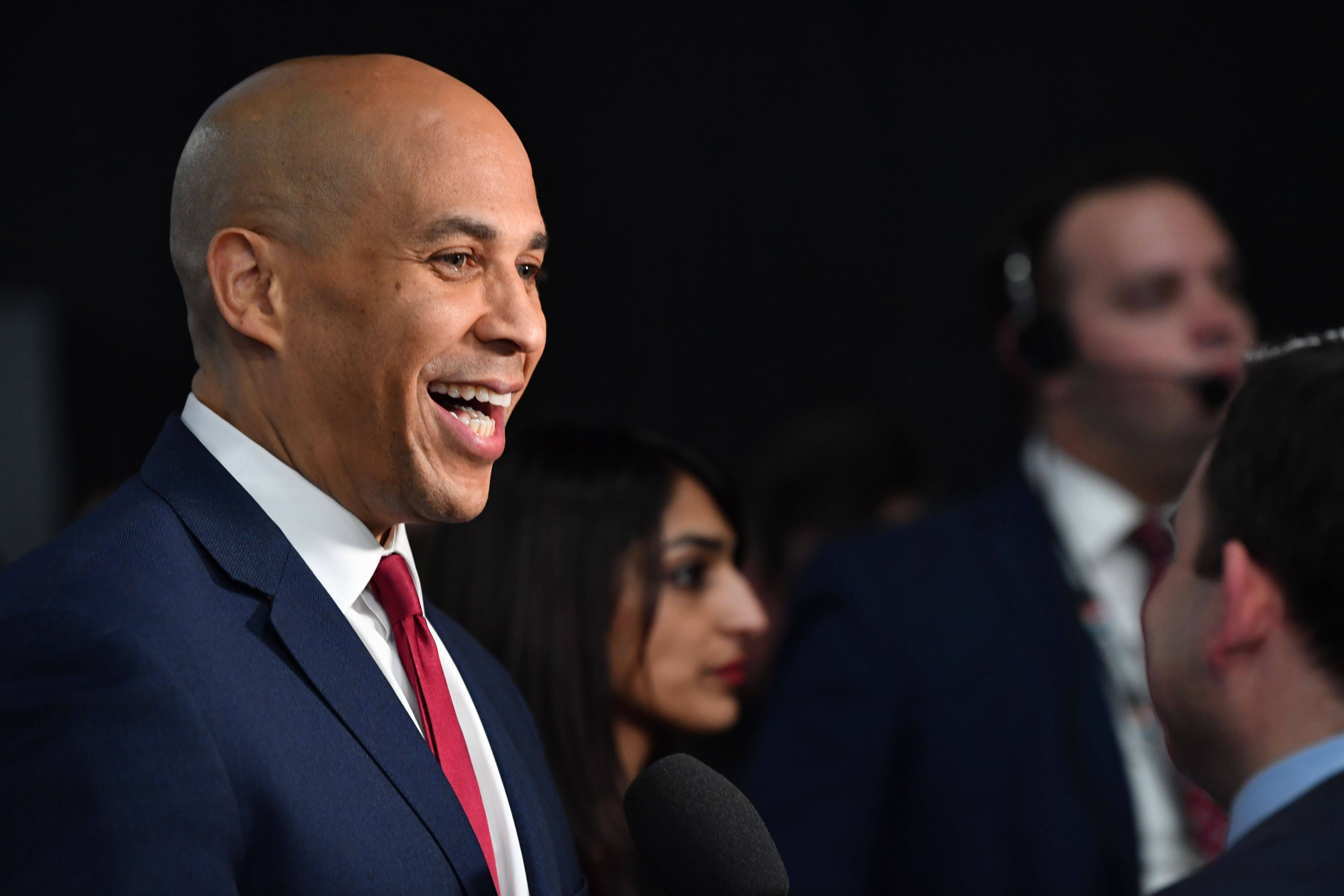 Sen Cory Booker Introduces First Federal Bill To Ban Race Based Hair