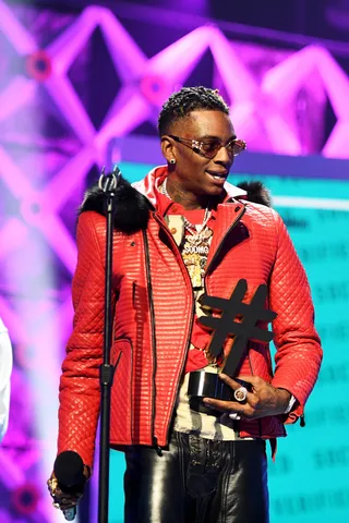 Soulja Boy claims his Social Verified Award. - (Photo: Marcus Ingram/Getty Images for BET)&nbsp;