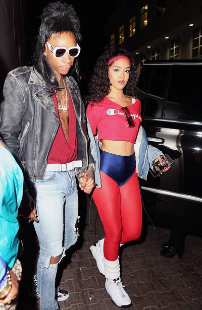 Wiz Khalifa - Wiz Khalifa and Izabela Guedes are giving us 80s couple vibes in their costumes. (Photo: Lucianna Faraone Coccia/Getty Images)