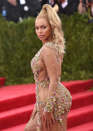 Living a vegan lifestyle has major benefits. Just ask&nbsp;Beyoncé: - &quot;This is something I have to share with everyone. I am not naturally the thinnest woman. I have curves. I'm proud of my curves and I've struggled since a young age with diets. Finding something that actually works and keeps the weight off has been difficult for me... I felt like my skin was really firm — a lot tighter than when I deprived myself of food — and the weight stayed off.&quot;(Photo: Mike Coppola/Getty Images)