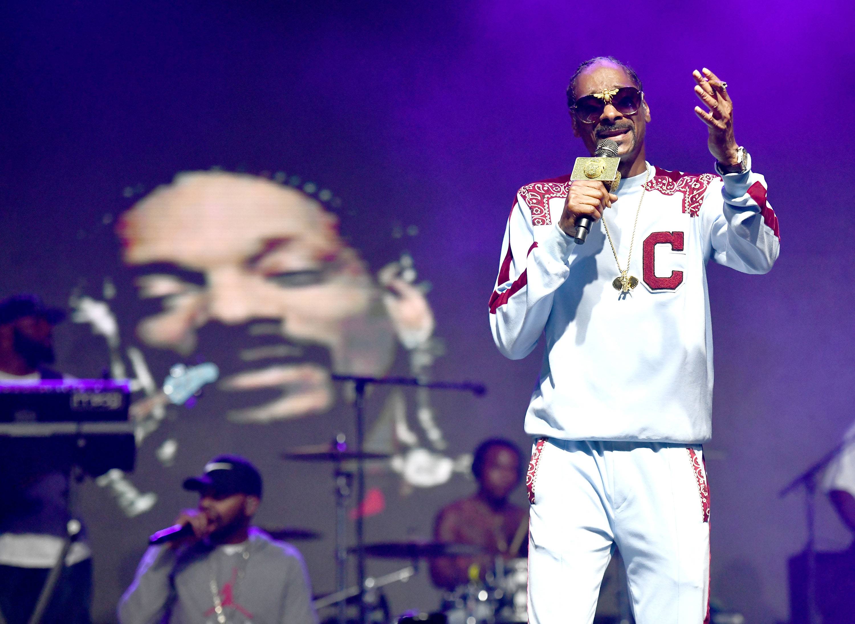 Snoop Dogg Has A Hilarious Reaction For Those Cheating Scandal Rumors |  News | BET