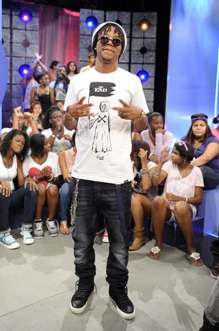 /content/dam/betcom/images/2012/08/Shows/106-and-Park-08-21-08-31/082312-shows-106-park-lupe-fiasco-4.jpg