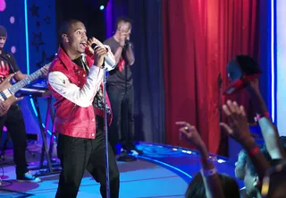 Sing For Me - Trey Songz performs at 106 &amp; Park, August 21, 2012. (Photo: John Ricard / BET)