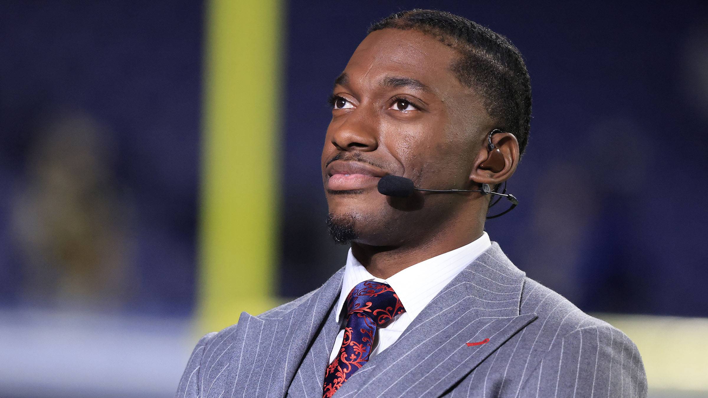 Robert Griffin III Apologizes For Using Racial Slur During Lead-Up To  Monday Night Football Broadcast - Bounding Into Sports