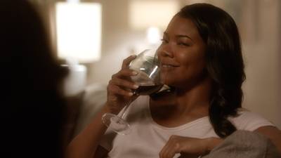 Dranking With Niecy&nbsp; - We caught her sipping as Niecy explained her beef with Helen.&nbsp;
