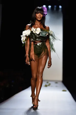 That Walk - Model Naomi Campbell lends her signature strut to Jean Paul Gaultier's runway show during Paris Fashion Week Haute Couture Spring/Summer 2015 in Paris.(Photo: Pascal Le Segretain/Getty Images)