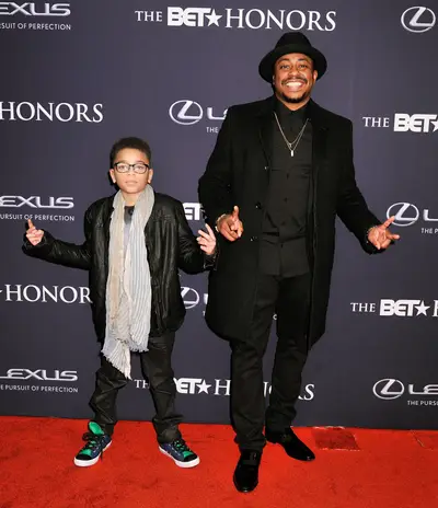 The Greatness  - Singer Raheem Devaughn attends The BET Honors 2015 in all black everything! His black jacket made the look come alive by adding a smooth touch to the outfit. (Photo: Kris Connor/BET/Getty Images for BET)