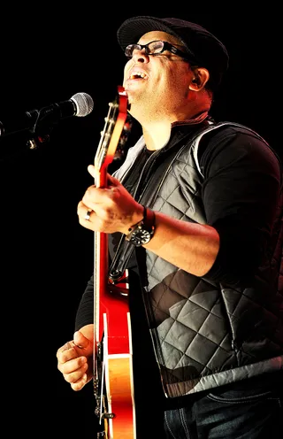 War Cry - Israel Houghton performs during the Super Bowl Gospel Celebration 2011 at Music Hall at Fair Park in Dallas. (Photo: Rick Diamond/Getty Images for Super Bowl Gospel Celebration 2011)&nbsp;
