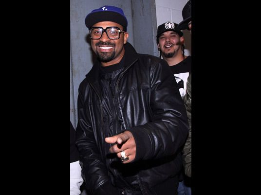Funny man mike image 4 from on location bb kings in nyc bet