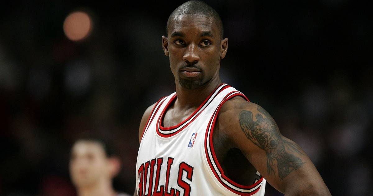 Ex-NBA star Ben Gordon had order of protection before son punch bust:  sources
