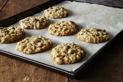 How Low-Fat Foods Can Bamboozle You - Yes, who doesn?t love cookies that are low fat? These foods still contain chemicals and artificial sweeteners that are not good for us either. Also, foods that are labeled &quot;whole grains&quot; and &quot;all natural&quot; may also still be processed.&nbsp;(Photo:&nbsp;Darren Kemper/Corbis)
