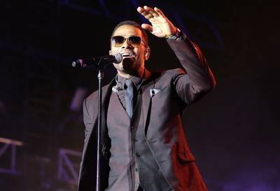 Maxwell - He performed at last years' BET Experience, but we'd like to hear a full album with a release similar to D'Angelo's.  (Photo: Mark Metcalfe/Getty Images)
