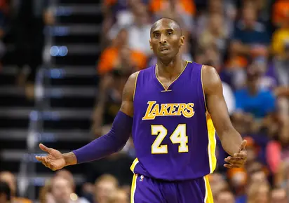 Kobe Bryant visited Lakers practice to say goodbye to traded teammates