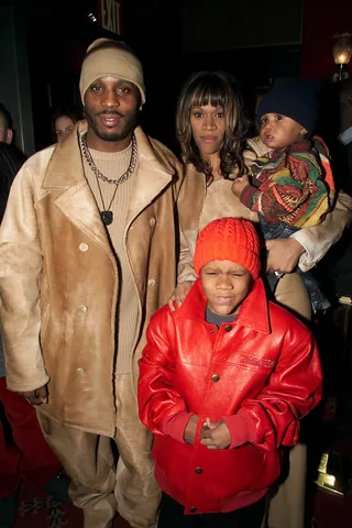 2001: DMX and his family style at the &quot;Exit Wounds&quot; movie premiere. - (Photo:&nbsp;Evan Agostini / ImageDirect)