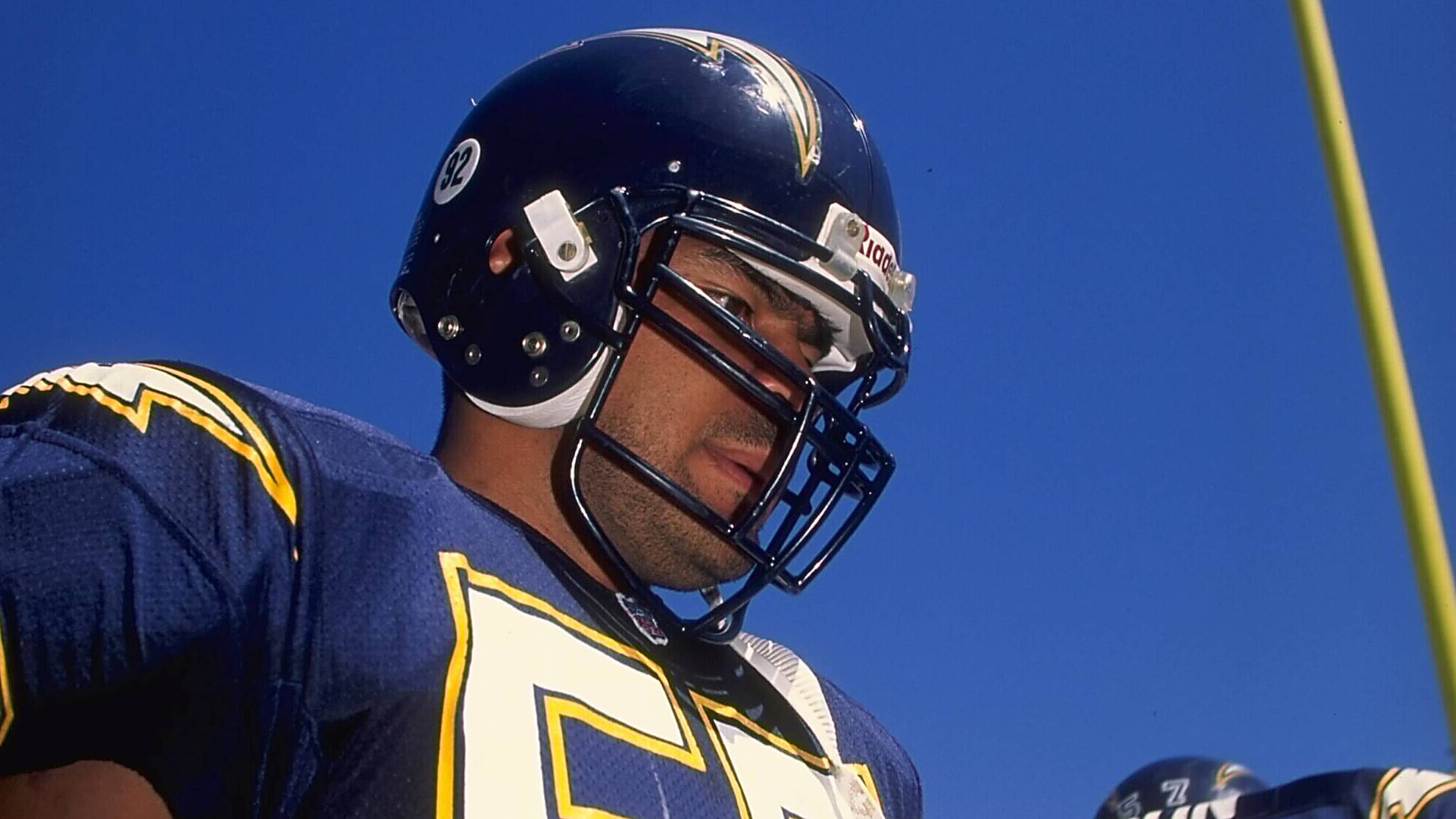 Junior Seau's death reopens debate around NFL brain injuries