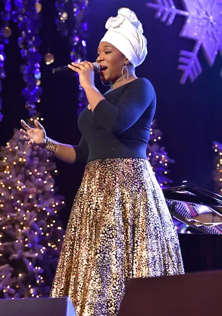 Holiday Spirit - India.Arie performs onstage during the 2015 Hollywood Christmas Parade in Hollywood.(Photo: Mike Windle/Getty Images for The Hollywood Christmas Parade)