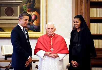 Dateline: Vatican City, July 10, 2009 - The first lady and the president meet with Pope Benedict XVI in his library at the Vatican while in Italy for the G8 summit.&nbsp;(Photo: Vatican Pool/Getty Images)