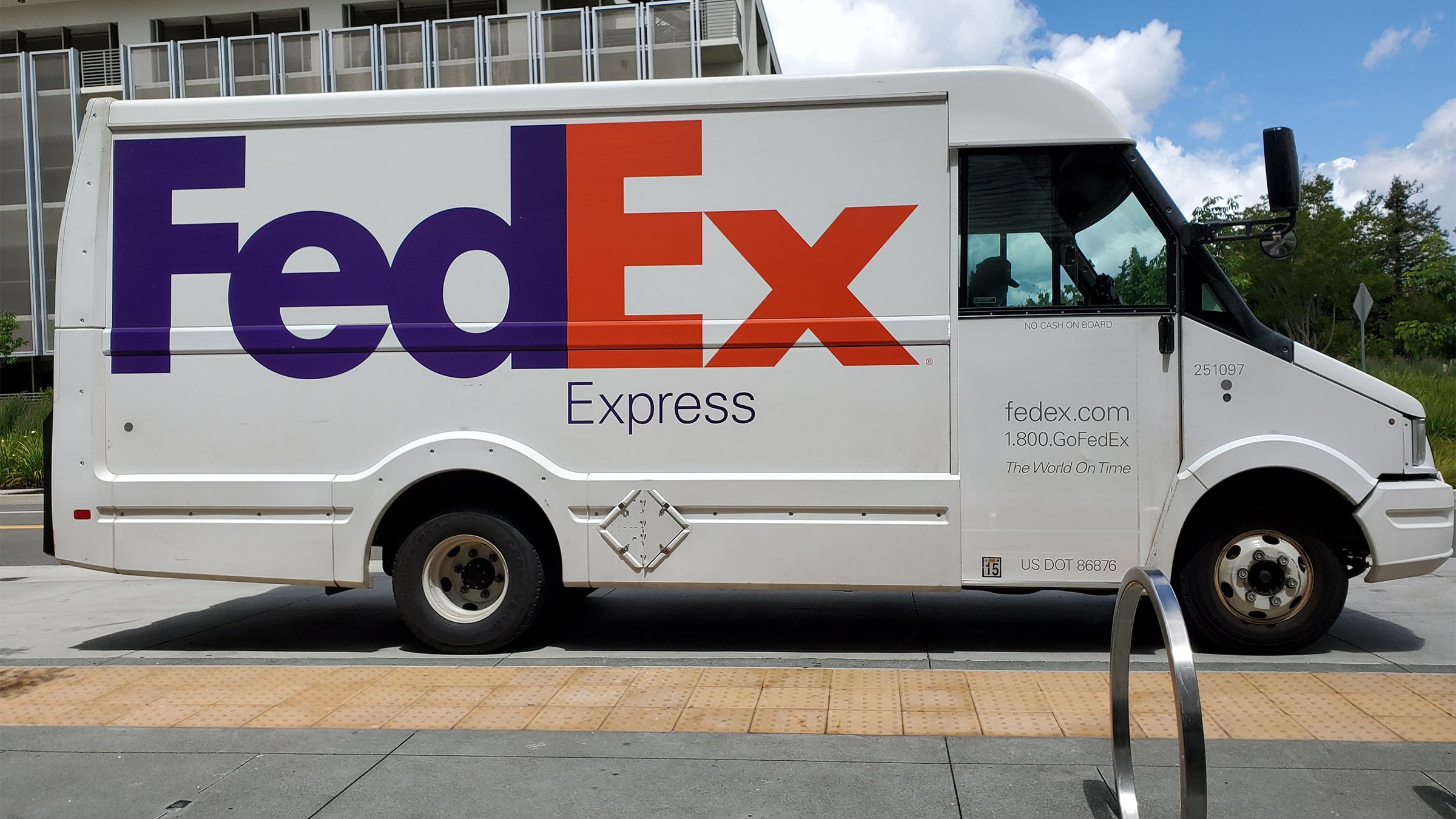 Former FedEx Driver Who Says Two White Men Shot At Him Sues For $5M - Vimarsana News