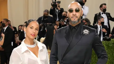 Alicia Keys and Swizz Beatz attend The 2021 Met Gala Celebrating In America: A Lexicon Of Fashion at Metropolitan Museum of Art on September 13, 2021 in New York City. 
