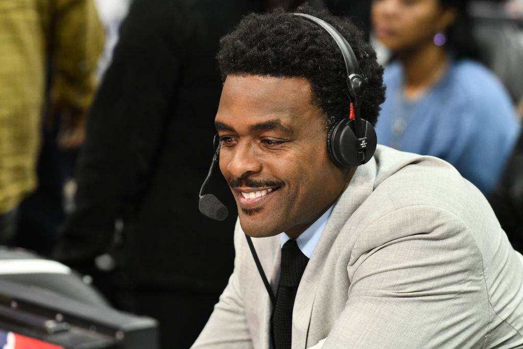 LOS ANGELES, CALIFORNIA - NOVEMBER 07: Chris Webber calls a basketball game between the Los Angeles Clippers and the Portland Trail Blazers at Staples Center on November 07, 2019 in Los Angeles, California. (Photo by Allen Berezovsky/Getty Images)
