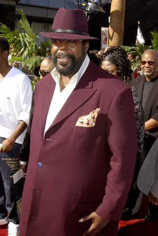 Barry White - A svelte "You're the First, the Last, My Everything" singer arrives looking dapper as usual. (Photo: SGranitz/WireImage)