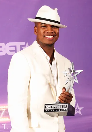 Ne-Yo - The singer/songwriter, who won the Best Male R&amp;B Artist award, had a big night with two performances, including &quot;Make Me Better&quot; with Fabolous.&nbsp; (Photo: Frederick M. Brown/Getty Images)&nbsp;