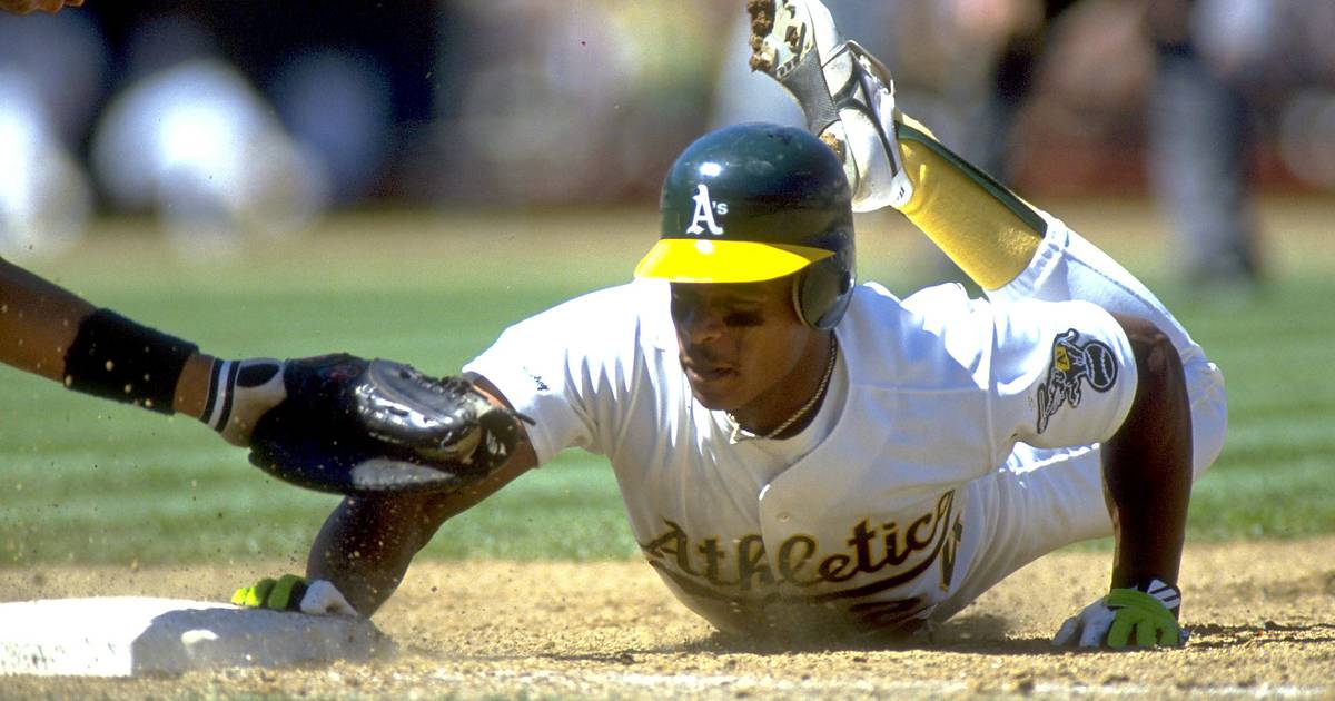 Rickey Henderson's Snatch Catch - Image 7 from Athletes' Craziest In-Game  Shenanigans