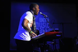 Play On - Roland strokes the keys during his crowd-pleasing performance at the BET Music Matters showcase.(Photo: John Ricard/BET)