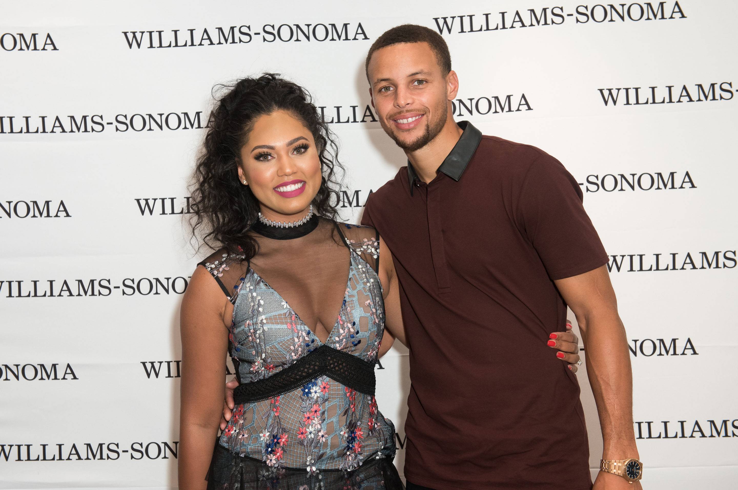 Stephen And Ayesha Curry Share Surprise Vow Renewal Ceremony For 10th