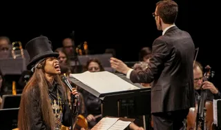 A Woman Wearing Many Hats - June 8, 2013 - Showing that she can't be placed in a box, Badu performed with conductor Alan Pierson and the Brooklyn Philharmonic at the Brooklyn Academy of Music.She is the "Artist-in-residence" of the orchestra.(Photo: The Brooklyn Philharmonic)