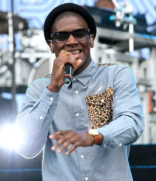 Favor Returned  - With Tinie Tempah on his side, Labrinth released his second single "Earthquake" and debuted to approximately 115,000 singles sold in its first week, almost breaking the previous record for the number of singles sold during the first week.(Photo: Danny Martindale/Getty Images)