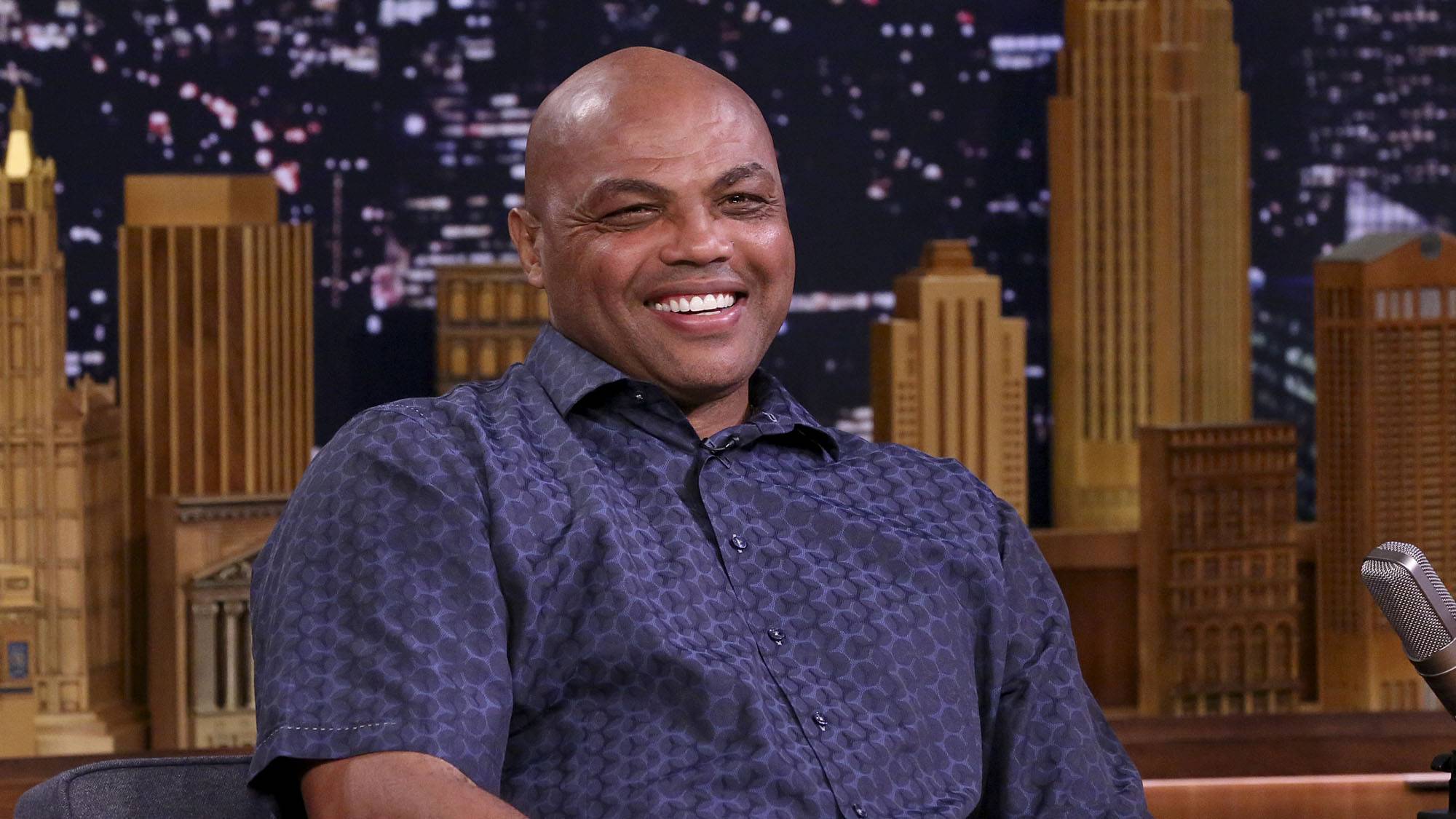 Charles Barkley Signs $100 Million TNT Contract - Vimarsana News