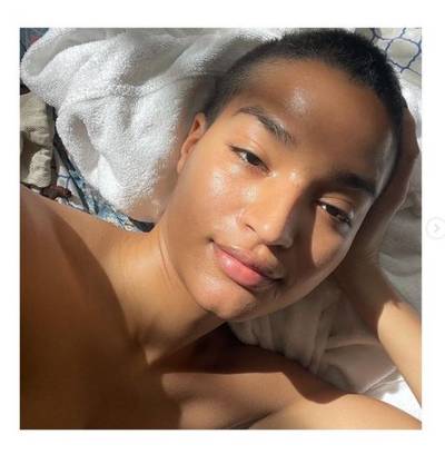 Indya Moore - Indya Moore&nbsp;left us begging her beauty secrets after she snapped this morning selfie and posted it on&nbsp;Instagram. Showcasing her natural glow, the&nbsp;Pose&nbsp;actress definitely has us rethinking our daily skincare routine.Absolutely stunning! Fans also couldn’t help but fall in love with Indya’s edgy new haircut.&nbsp;“Photosynthesis,” she captioned the radiant makeup-free image. “I love bed &amp; sun &amp; grass. I need that this summer. A bed in a field of grass right under the sun with a lil tree moment near by for some shade.”We think we speak for everyone when we say that she looks amazing.&nbsp; Indya Moore/Instagram